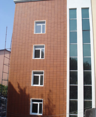 Emek İnşaat Zonguldak Karaelmas Üniversitesi Anfi Binası